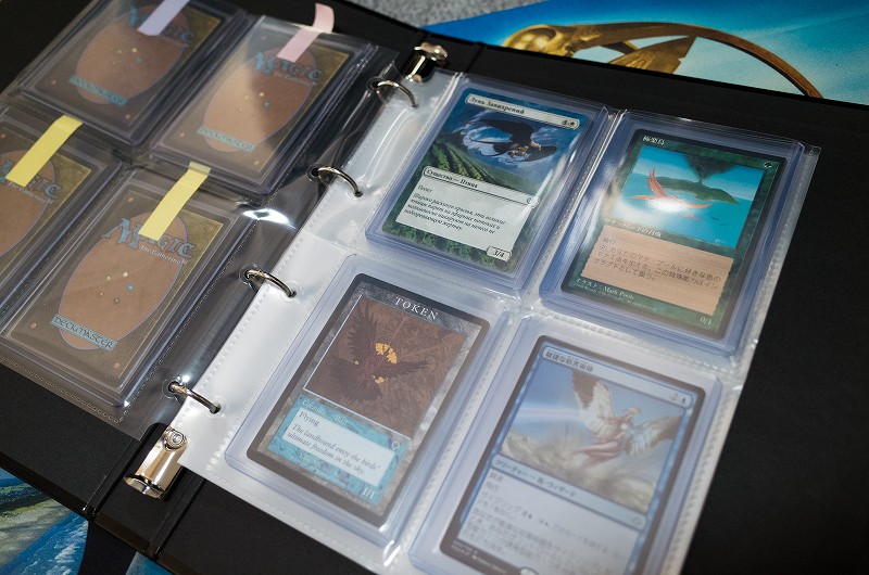 レビュー Mintトップローダーバインダー ローダーに入れたままカードを収納 紙束mtg